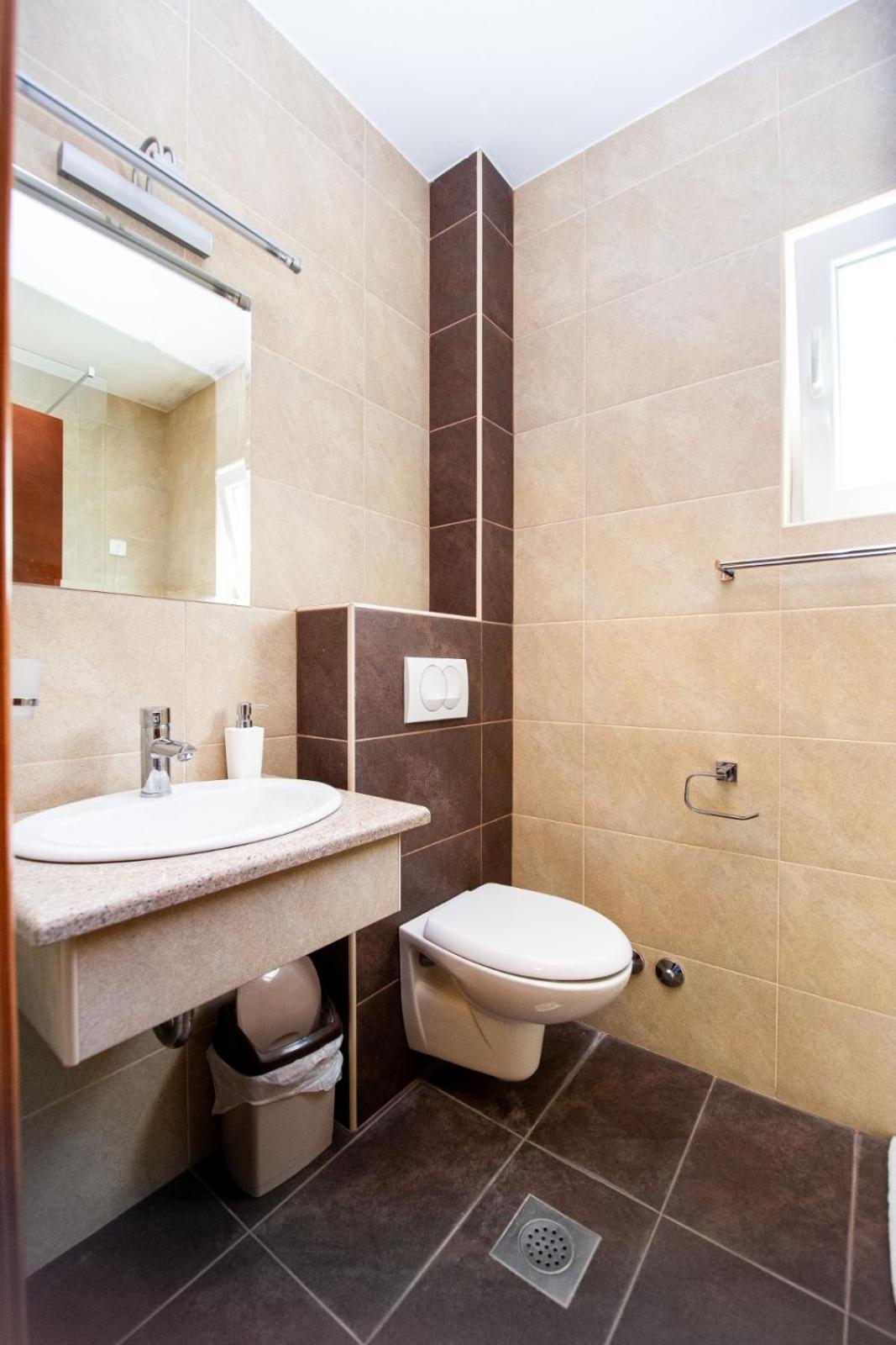 Apartamento Ipera Budva Exterior foto